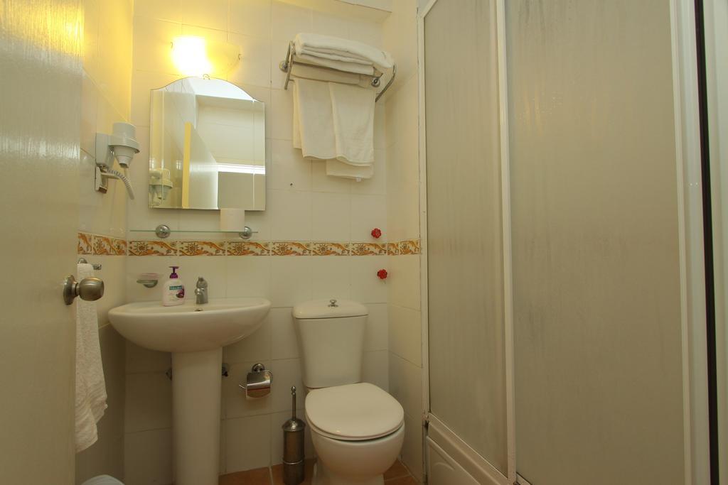 Nese Hotel Çeşme 部屋 写真